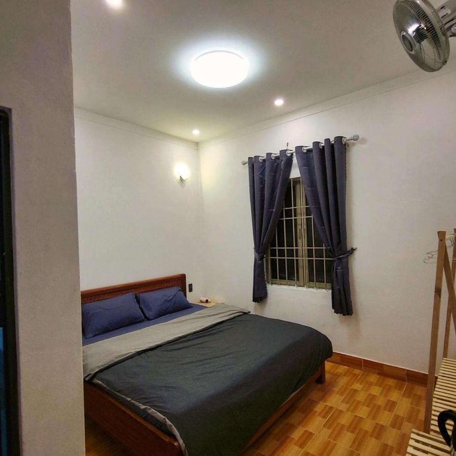 Big Mang Den Homestay Kon Von Kla Luaran gambar